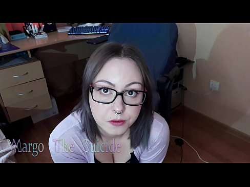❤️ Сексуальна дівчина в окулярах глибоко відсмоктує дилдо на камеру ️ Просто порно на uk.pornsexer.ru ❌❤
